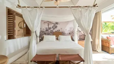 PARADISE COVE BOUTIQUE HOTEL