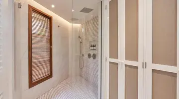 Paradise Cove Boutique Hotel