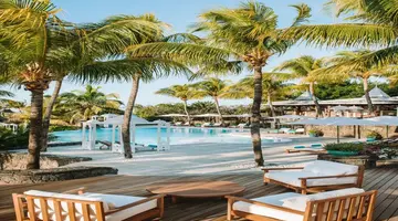 PARADISE COVE BOUTIQUE HOTEL