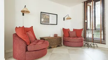 Paradise Cove Boutique Hotel