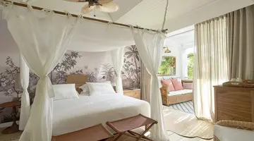 Paradise Cove Boutique