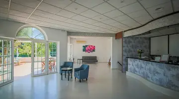 Paradise Hotel