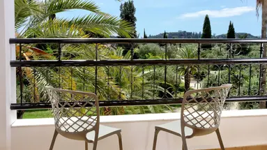 Paradise Hotel