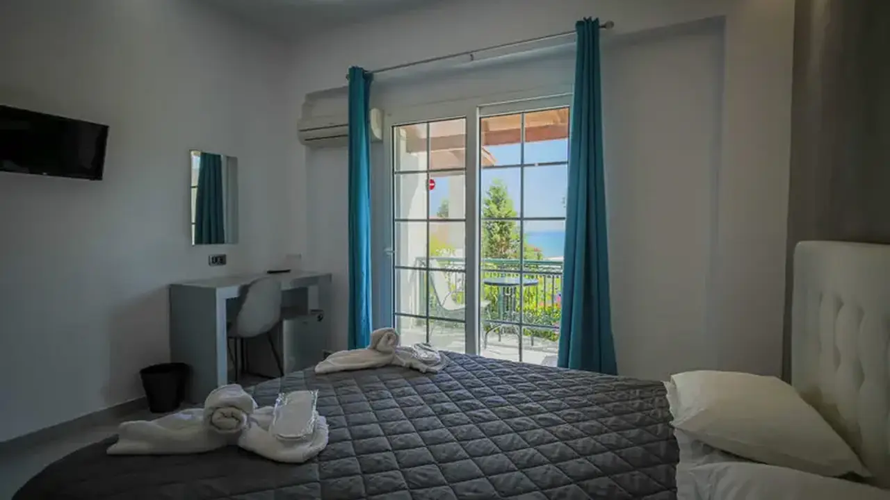 Paradise Hotel