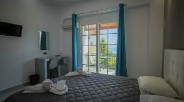 Paradise Hotel