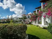 Paradise Hotel