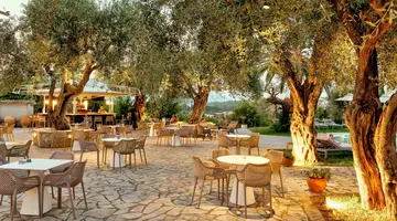 Paradise Hotel