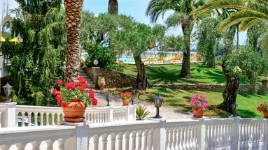 Paradise Hotel