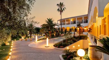 Paradise Hotel