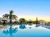 Paradise Hotel