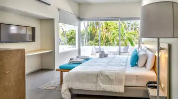 Paradise Oasis