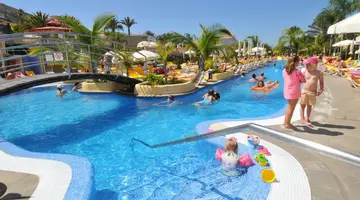 Paradise Park Fun Lifestyle Hotel