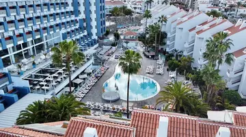 Paradise Park Fun Lifestyle Hotel
