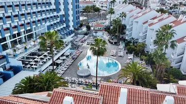 Paradise Park Fun Lifestyle Hotel