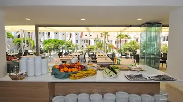 Paradise Park Fun Lifestyle Hotel