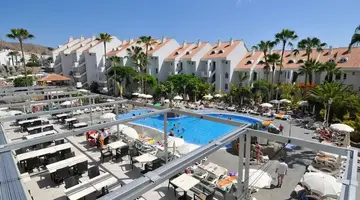 Paradise Park Fun Lifestyle Hotel