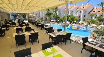 Paradise Park Fun Lifestyle Hotel