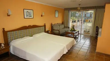Paradise Park Fun Lifestyle Hotel