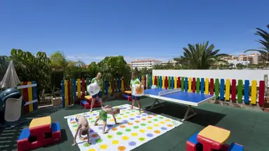 Paradise Park Fun Lifestyle Hotel