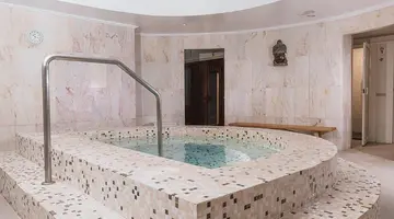 Paradise Park Fun Lifestyle Hotel