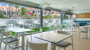 Paradise Park Fun Lifestyle Hotel