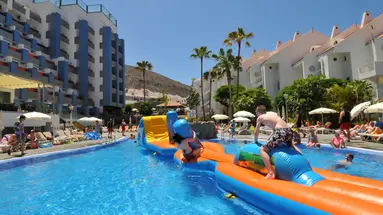 Paradise Park Fun Lifestyle Hotel