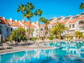 Paradise Park Fun Lifestyle Hotel