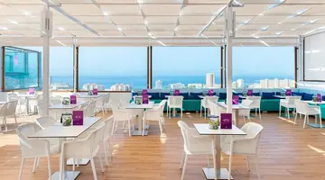 Paradise Park Fun Lifestyle Hotel