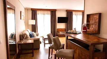 Paradise Park Fun Lifestyle Hotel