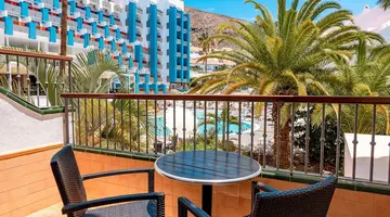 Paradise Park Fun Lifestyle Hotel