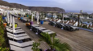 Paradise Park Fun Lifestyle Hotel