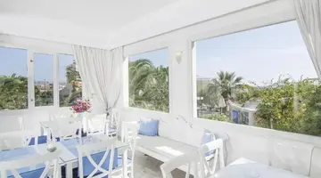 Paradise Resort
