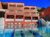 Paradiso Apartments