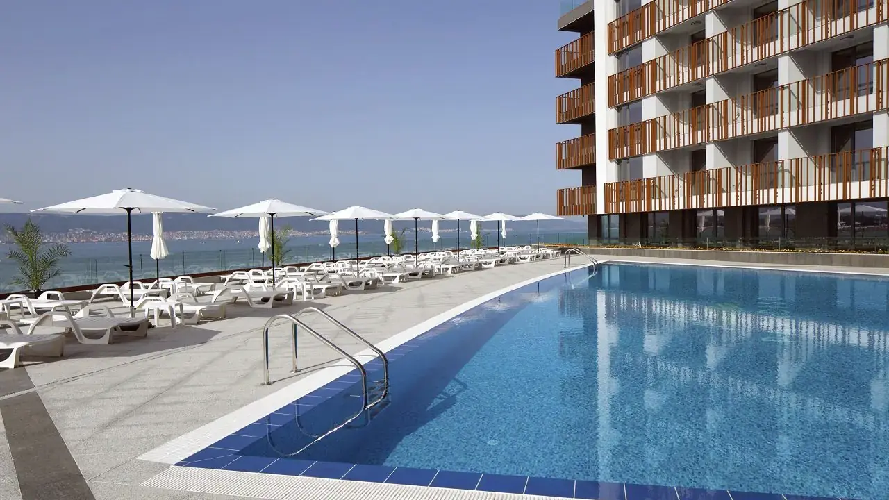 Paradiso Dreams Hotel