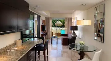 PARADISUS LA PERLA