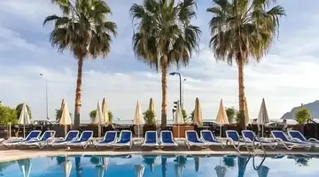 PARADOR BEACH HOTEL