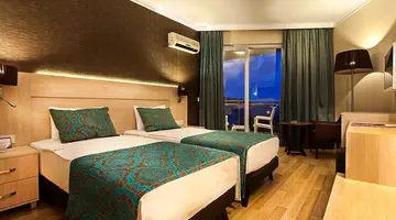 PARADOR BEACH HOTEL