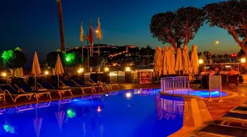 PARADOR BEACH HOTEL