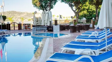 PARADOR BEACH HOTEL