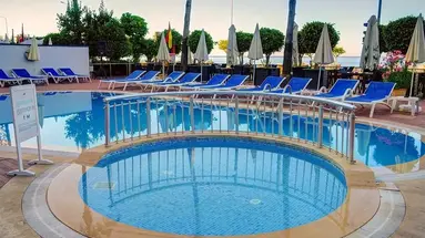 PARADOR BEACH HOTEL