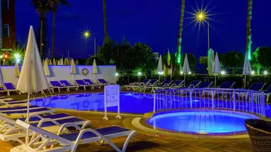 PARADOR BEACH HOTEL