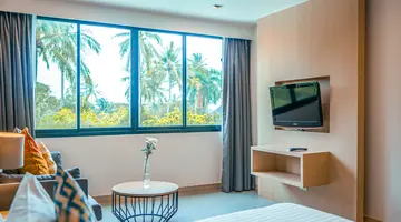 PARADOX RESORT PHUKET (ex. MOVENPICK RESORT & SPA KARON BEACH)