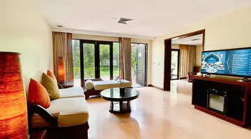 PARADOX RESORT PHUKET (ex. MOVENPICK RESORT & SPA KARON BEACH)