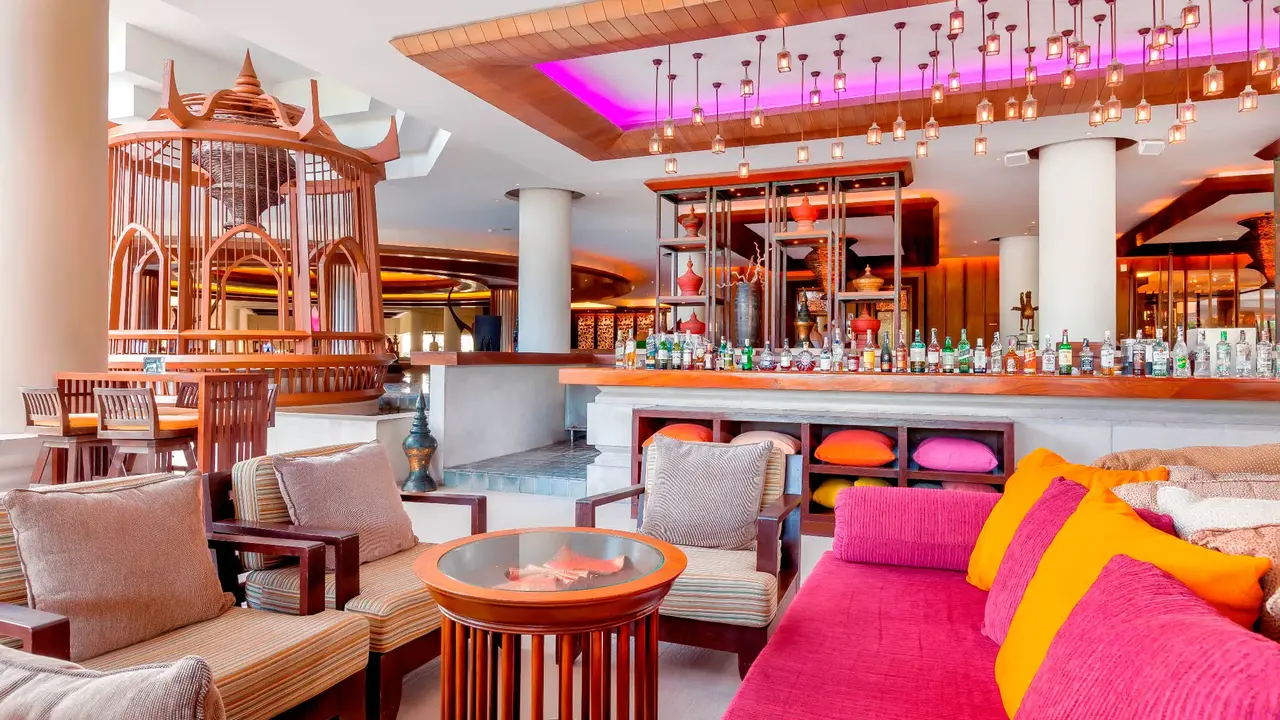 PARADOX RESORT PHUKET (ex. MOVENPICK RESORT & SPA KARON BEACH)