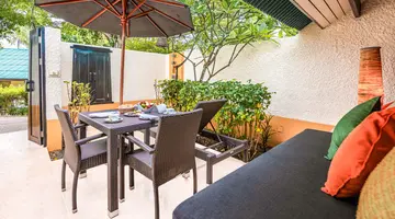 PARADOX RESORT PHUKET (ex. MOVENPICK RESORT & SPA KARON BEACH)