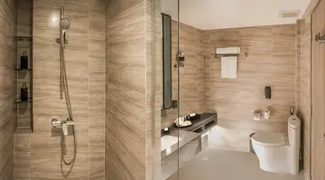 PARADOX RESORT PHUKET (ex. MOVENPICK RESORT & SPA KARON BEACH)