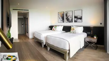 PARADOX RESORT PHUKET (ex. MOVENPICK RESORT & SPA KARON BEACH)