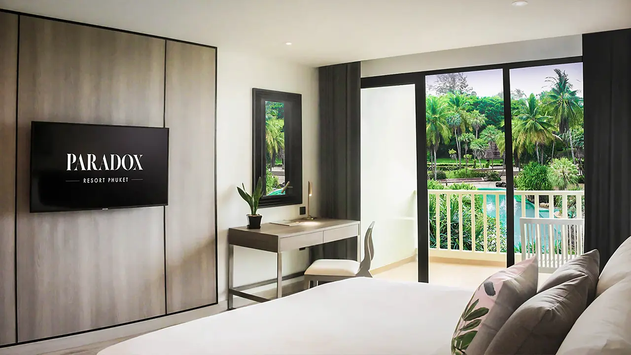 PARADOX RESORT PHUKET (ex. MOVENPICK RESORT & SPA KARON BEACH)