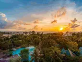 PARADOX RESORT PHUKET (ex. MOVENPICK RESORT & SPA KARON BEACH)