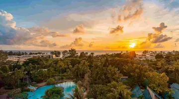PARADOX RESORT PHUKET (ex. MOVENPICK RESORT & SPA KARON BEACH)